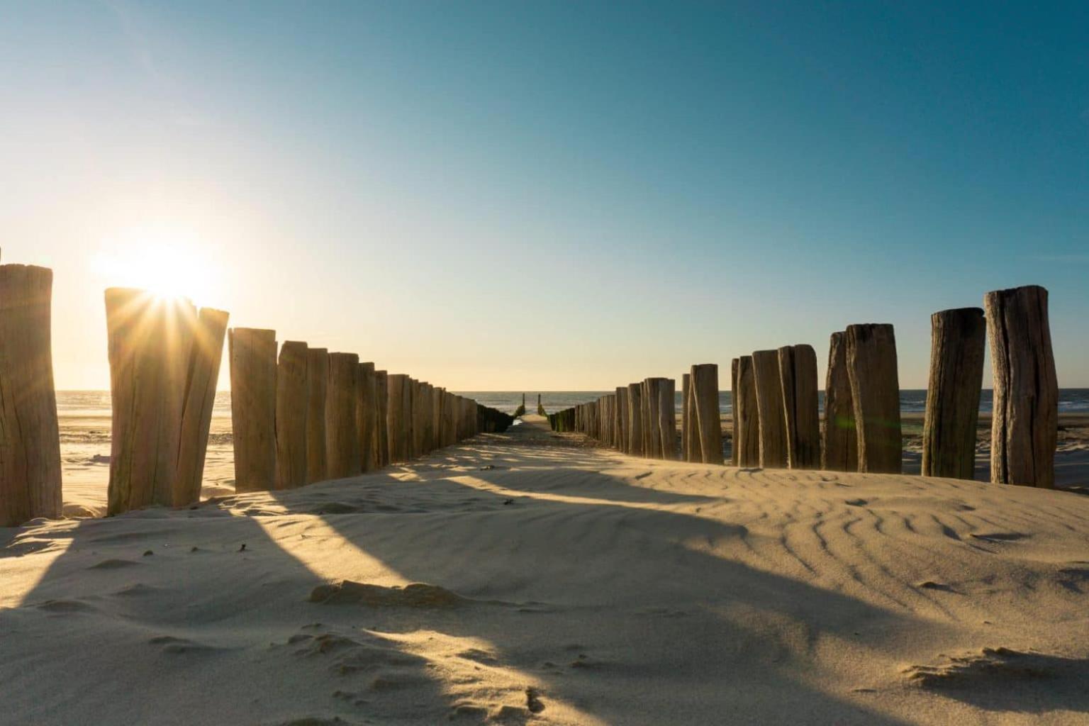 'Relax Lodge Sea' - Wellness Lodge In Zeeland - Private Sauna - Airco - Garden - Outdoor Swimming Pool - Free Wifi, Towels & Bed Linen Heinkenszand Bagian luar foto