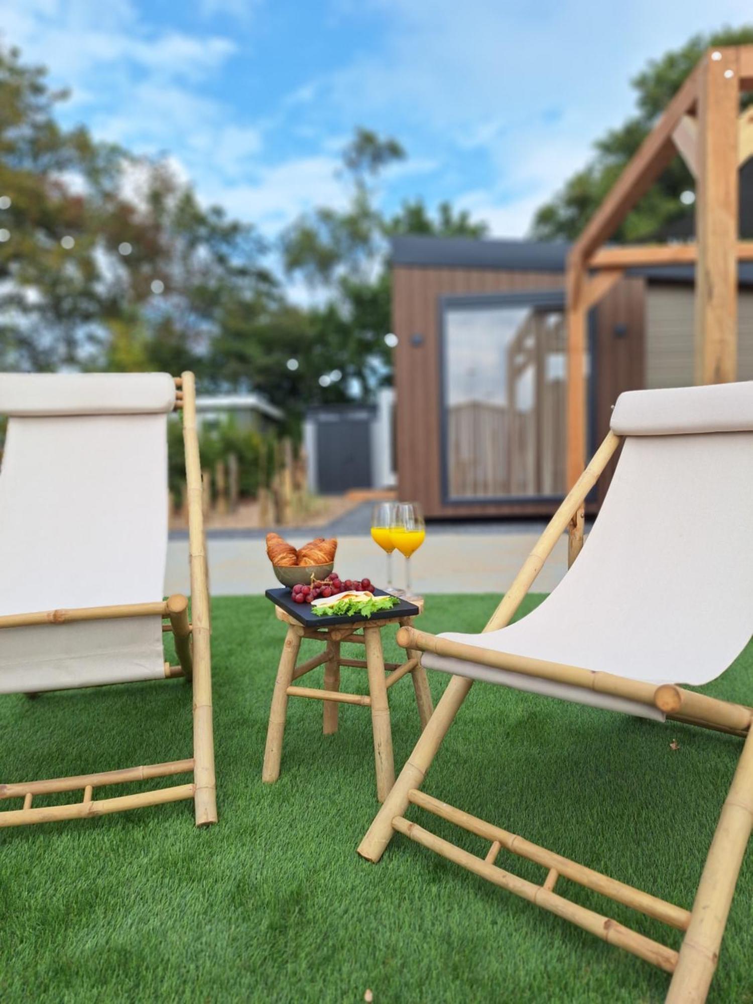 'Relax Lodge Sea' - Wellness Lodge In Zeeland - Private Sauna - Airco - Garden - Outdoor Swimming Pool - Free Wifi, Towels & Bed Linen Heinkenszand Bagian luar foto