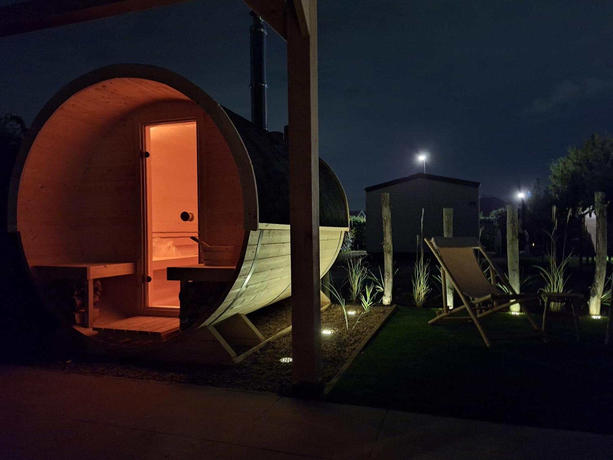 'Relax Lodge Sea' - Wellness Lodge In Zeeland - Private Sauna - Airco - Garden - Outdoor Swimming Pool - Free Wifi, Towels & Bed Linen Heinkenszand Bagian luar foto
